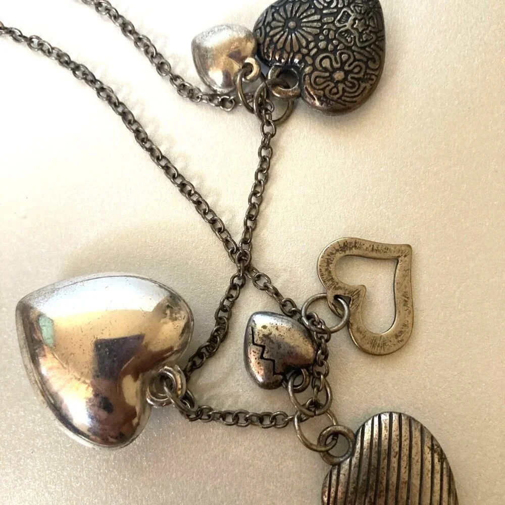 Lot of 3 Aeropostale Silver Tone Heart Charms Pendant Necklace Heart preloved - Picture 5 of 8